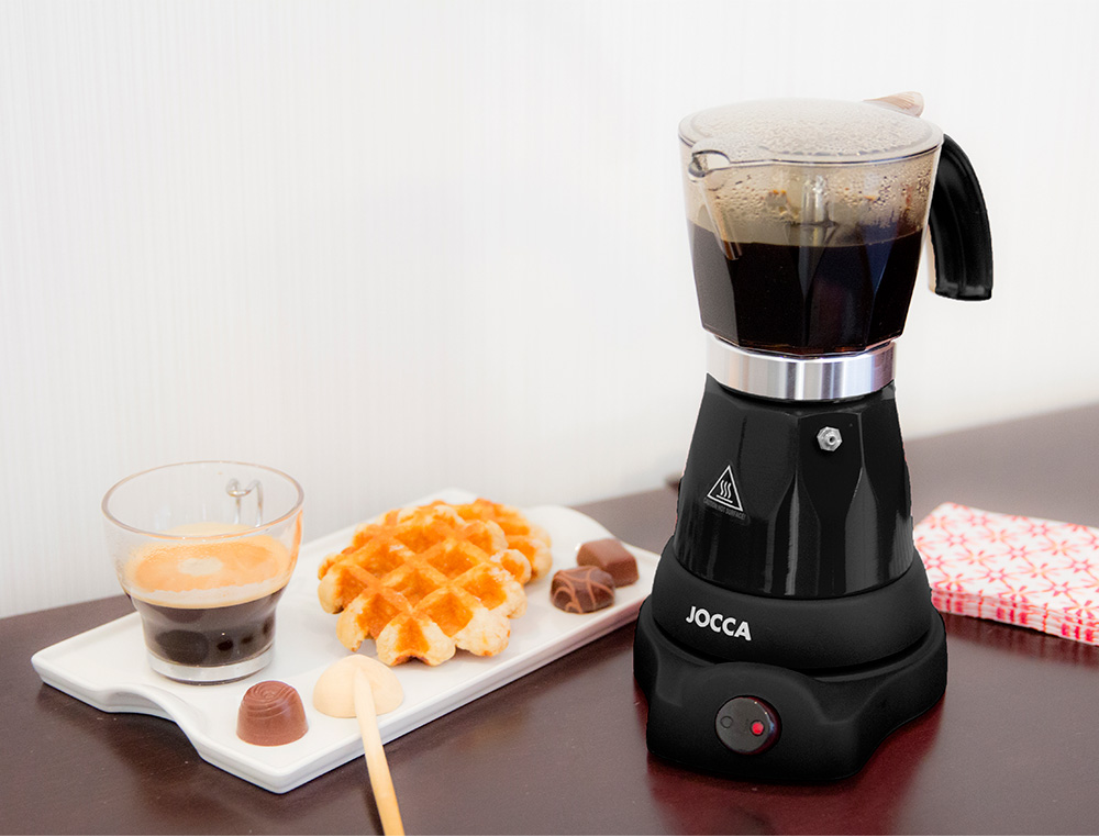 CAFETEIRA JOCCA ITALIANA ELETRICA CAPACIDADE 6 TACAS JARRA TRANSPARENTE SEM CABOS 220-240V COR PRETO 260X250X140 MM