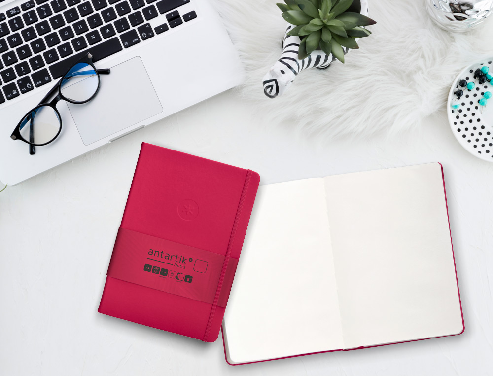 CADERNO COM ELASTICO ANTARTIK NOTES CAPA DURA A5 LISO FUCSIA 100 FOLHAS 80 GR FSC